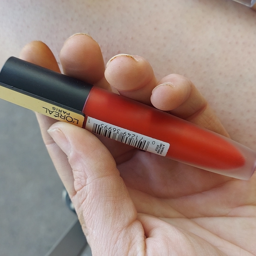 🍭💋Loreal Rouge I Don't Lipstick - Picture 3 of 9